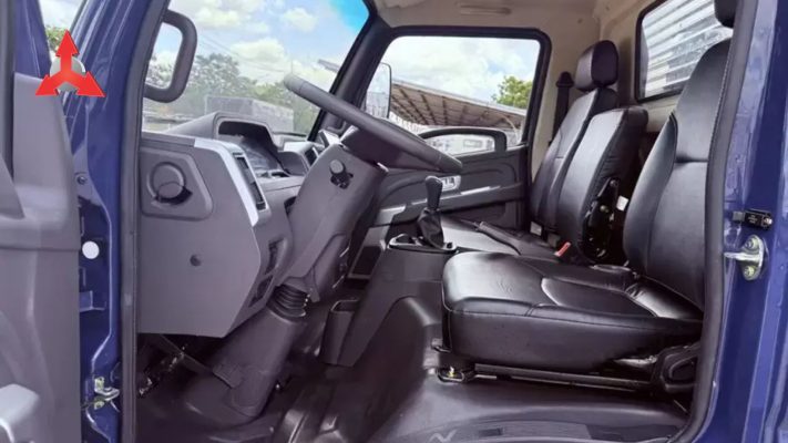 Nội thất xe Tera 190SL Plus
