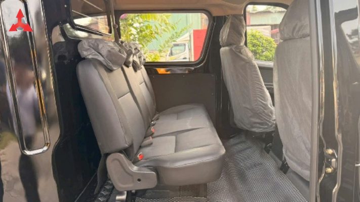Nội Thất Xe Tải Van Tera V8 - 5 Chỗ