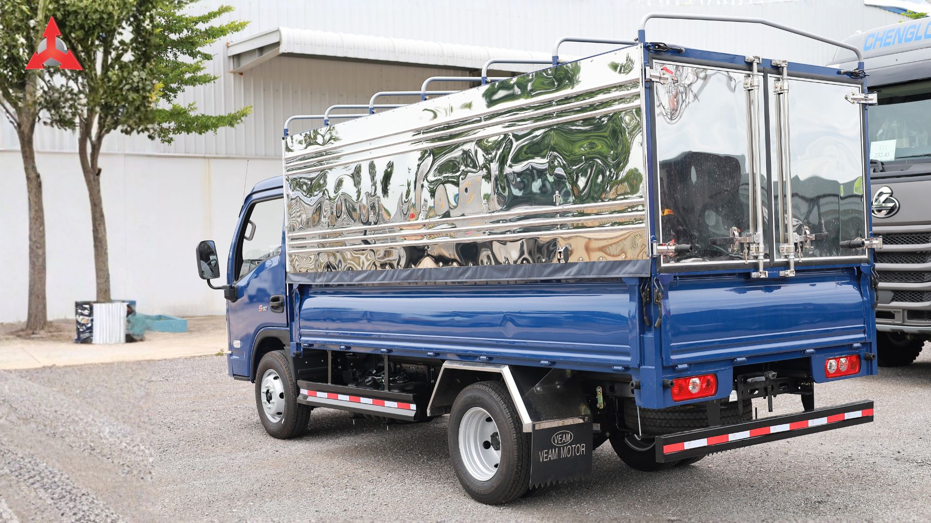 veam-s80-thung-mui-bat