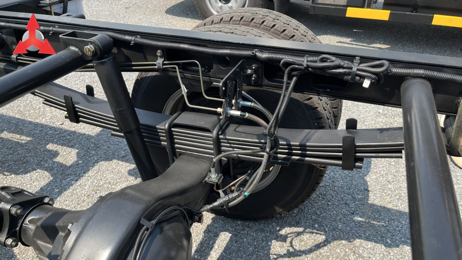 xe-tai-TMT-CAPTAIN-T200-khung-gam