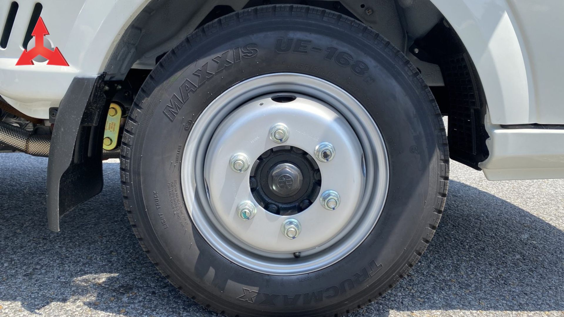 xe-tai-TMT-CAPTAIN-T200-lop-xe