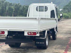 Xe tải Veam S80 - Trang bị thùng lửng