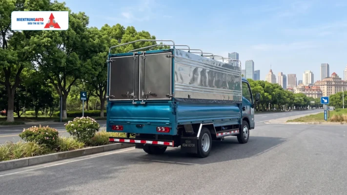 Thùng Mui Bạt Chắc Chắn - Phù Hợp Nhiều Loại Hàng Trên Xe Veam S80